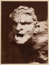 Antoine Bourdelle (1861-1929). Monument à Montauban, Guerrier en cours de modelage. XIXe -XXe. Photographie anonyme. Paris, musée Bourdelle. Dimensions: 23 x 17,5